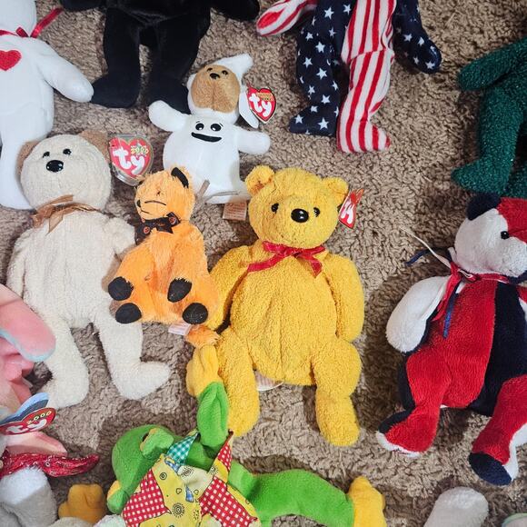 Lot of 22 TY Beanie Babies Bears & Animals Peace Erin The End Holiday Frog Tiger - Picture 6 of 10